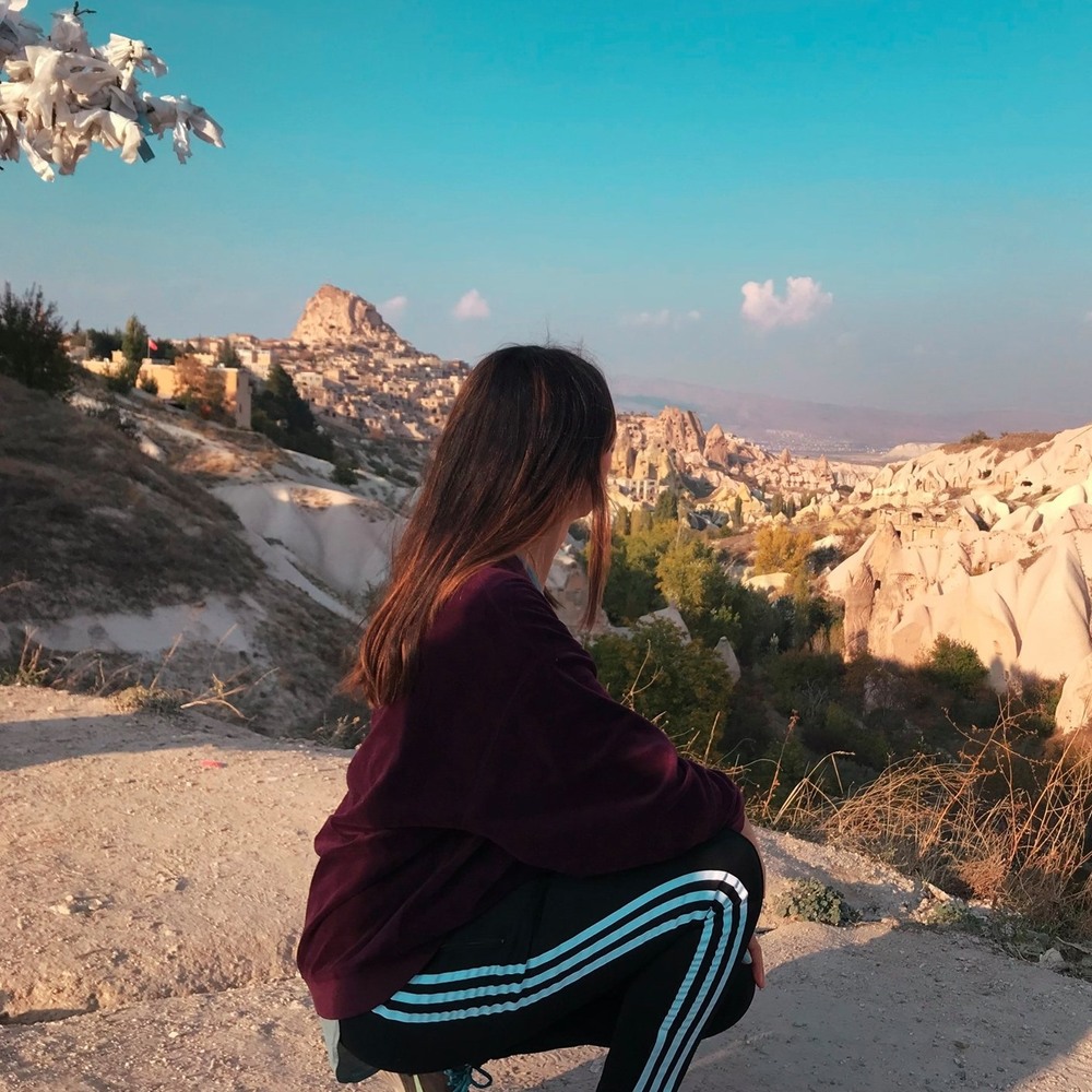 Meet your Posher, Ana